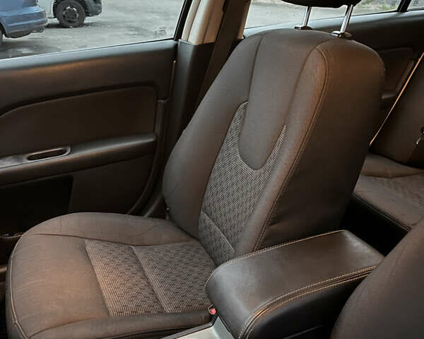 Сірий Форд Фьюжен, об'ємом двигуна 2.49 л та пробігом 140 тис. км за 7000 $, фото 32 на Automoto.ua