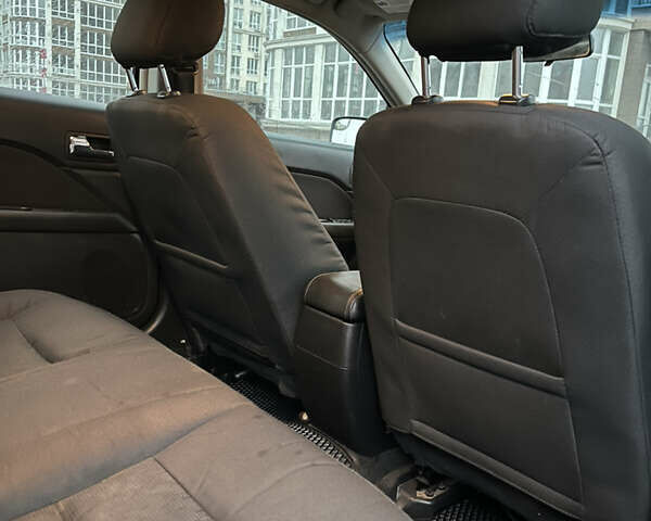 Сірий Форд Фьюжен, об'ємом двигуна 2.49 л та пробігом 140 тис. км за 7000 $, фото 34 на Automoto.ua