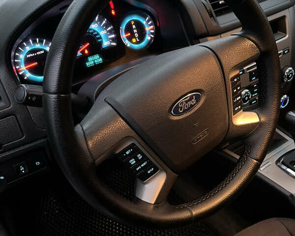 Сірий Форд Фьюжен, об'ємом двигуна 2.49 л та пробігом 140 тис. км за 7000 $, фото 23 на Automoto.ua