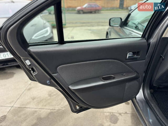 Сірий Форд Фьюжен, об'ємом двигуна 2.5 л та пробігом 218 тис. км за 5950 $, фото 27 на Automoto.ua