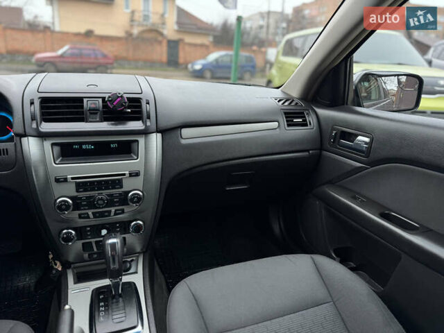 Сірий Форд Фьюжен, об'ємом двигуна 2.5 л та пробігом 218 тис. км за 5950 $, фото 19 на Automoto.ua