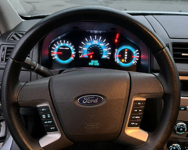 Сірий Форд Фьюжен, об'ємом двигуна 2.49 л та пробігом 140 тис. км за 7000 $, фото 20 на Automoto.ua