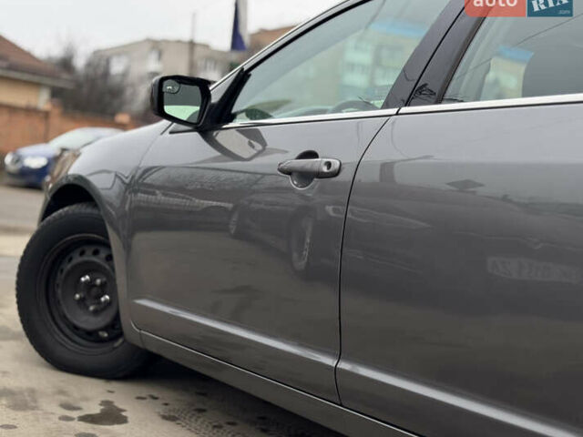 Сірий Форд Фьюжен, об'ємом двигуна 2.5 л та пробігом 218 тис. км за 5950 $, фото 12 на Automoto.ua