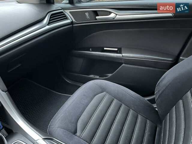 Серый Форд Фьюжн, объемом двигателя 2.49 л и пробегом 195 тыс. км за 9200 $, фото 11 на Automoto.ua