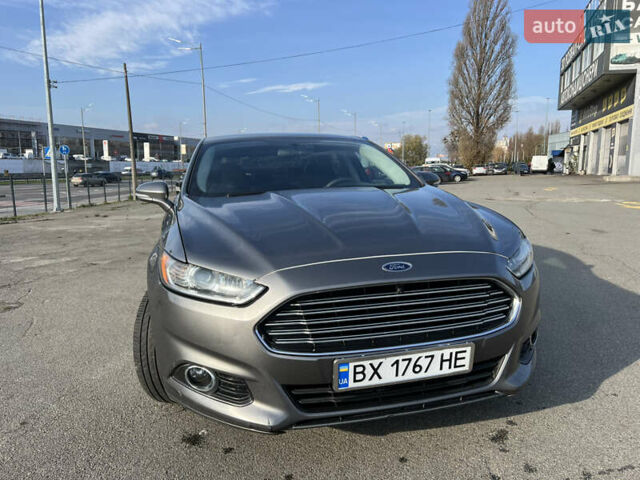 Сірий Форд Фьюжен, об'ємом двигуна 2 л та пробігом 205 тис. км за 11200 $, фото 1 на Automoto.ua