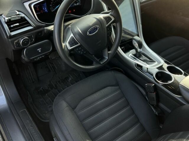 Серый Форд Фьюжн, объемом двигателя 2 л и пробегом 205 тыс. км за 11300 $, фото 8 на Automoto.ua