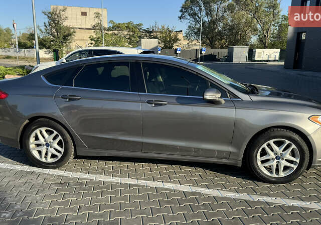 Серый Форд Фьюжн, объемом двигателя 2.49 л и пробегом 205 тыс. км за 9000 $, фото 8 на Automoto.ua