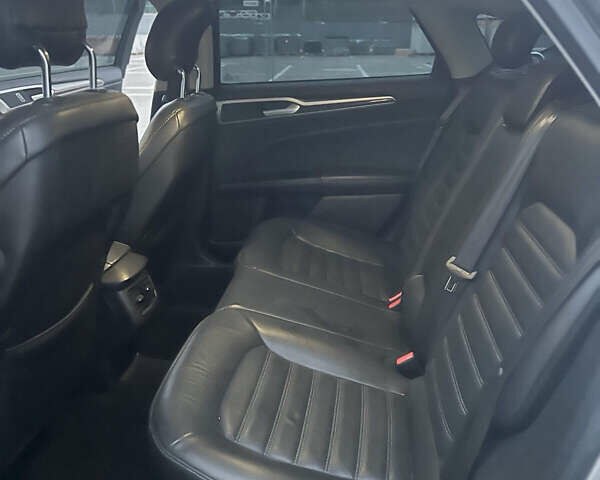 Серый Форд Фьюжн, объемом двигателя 0 л и пробегом 181 тыс. км за 11400 $, фото 19 на Automoto.ua