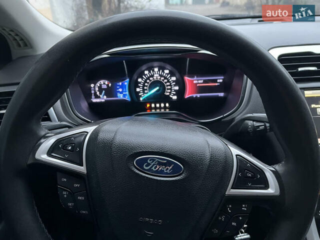 Серый Форд Фьюжн, объемом двигателя 2.49 л и пробегом 195 тыс. км за 9200 $, фото 12 на Automoto.ua