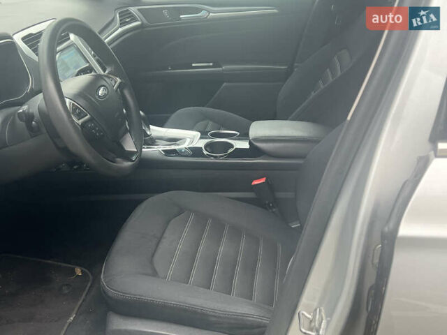 Серый Форд Фьюжн, объемом двигателя 2.5 л и пробегом 235 тыс. км за 7999 $, фото 16 на Automoto.ua