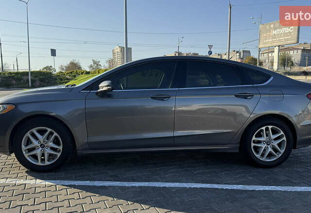 Серый Форд Фьюжн, объемом двигателя 2.49 л и пробегом 205 тыс. км за 9000 $, фото 9 на Automoto.ua