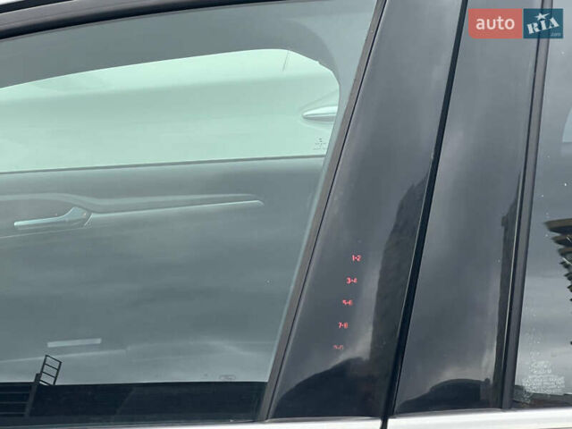 Серый Форд Фьюжн, объемом двигателя 2.5 л и пробегом 235 тыс. км за 7999 $, фото 9 на Automoto.ua