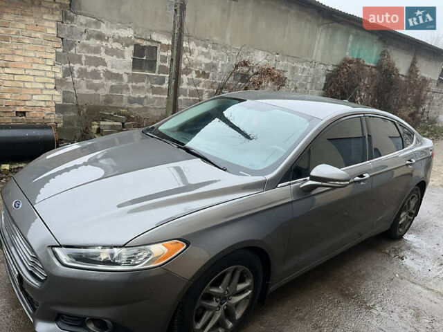 Серый Форд Фьюжн, объемом двигателя 2.49 л и пробегом 195 тыс. км за 9200 $, фото 1 на Automoto.ua