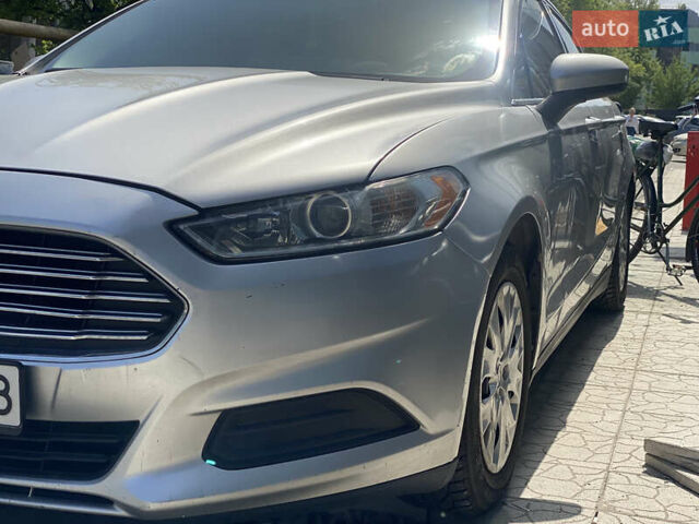 Форд Фьюжн 2012 в Киеве на Automoto.ua Серый Форд Фьюжн, объемом двигателя 2.5 л и пробегом 320 тыс. км за 7800 $, фото 6 на Automoto.ua