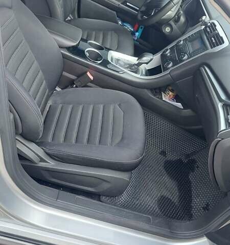 Серый Форд Фьюжн, объемом двигателя 2.5 л и пробегом 224 тыс. км за 10350 $, фото 3 на Automoto.ua