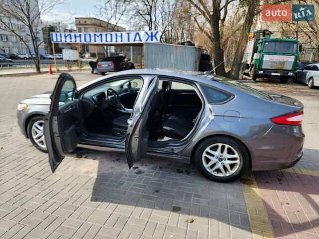 Серый Форд Фьюжн, объемом двигателя 2.5 л и пробегом 147 тыс. км за 8800 $, фото 22 на Automoto.ua