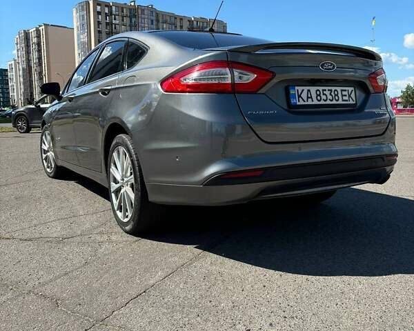 Серый Форд Фьюжн, объемом двигателя 2 л и пробегом 178 тыс. км за 13500 $, фото 2 на Automoto.ua
