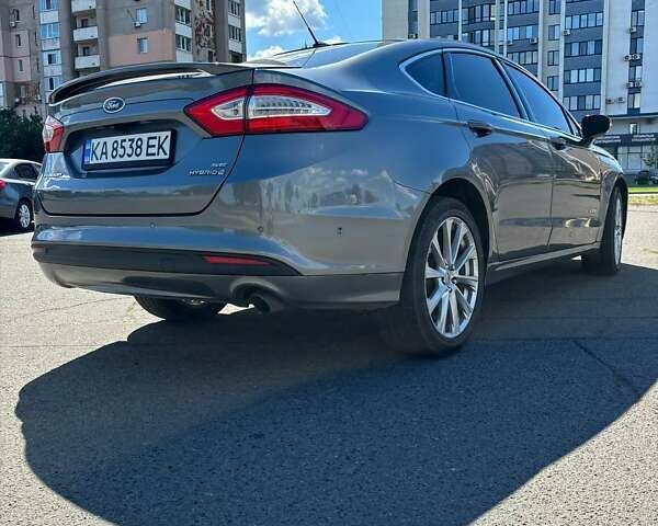 Серый Форд Фьюжн, объемом двигателя 2 л и пробегом 178 тыс. км за 13500 $, фото 3 на Automoto.ua