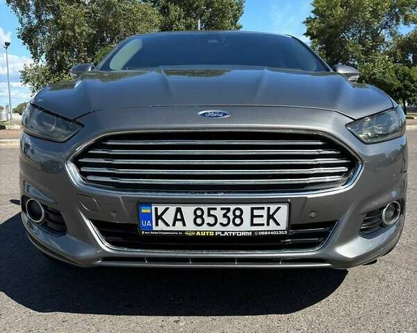 Серый Форд Фьюжн, объемом двигателя 2 л и пробегом 178 тыс. км за 13500 $, фото 5 на Automoto.ua