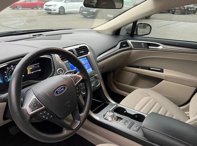 Сірий Форд Фьюжен, об'ємом двигуна 2 л та пробігом 1 тис. км за 3800 $, фото 5 на Automoto.ua