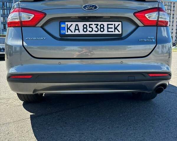 Серый Форд Фьюжн, объемом двигателя 2 л и пробегом 178 тыс. км за 13500 $, фото 4 на Automoto.ua