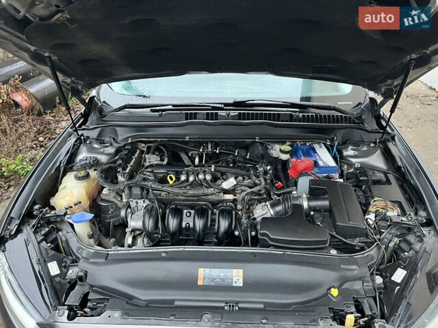 Серый Форд Фьюжн, объемом двигателя 2.49 л и пробегом 195 тыс. км за 9200 $, фото 17 на Automoto.ua