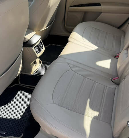 Сірий Форд Фьюжен, об'ємом двигуна 2.4 л та пробігом 200 тис. км за 9000 $, фото 10 на Automoto.ua