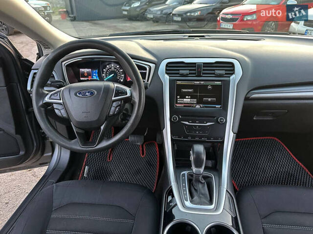 Сірий Форд Фьюжен, об'ємом двигуна 1.5 л та пробігом 250 тис. км за 7600 $, фото 26 на Automoto.ua