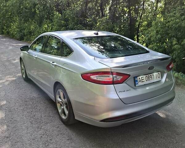 Сірий Форд Фьюжен, об'ємом двигуна 1.6 л та пробігом 201 тис. км за 9300 $, фото 2 на Automoto.ua