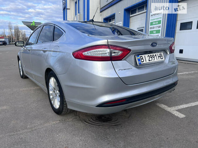 Форд Фьюжн 2013 в Полтаве на Automoto.ua Серый Форд Фьюжн, объемом двигателя 2 л и пробегом 162 тыс. км за 12300 $, фото 5 на Automoto.ua