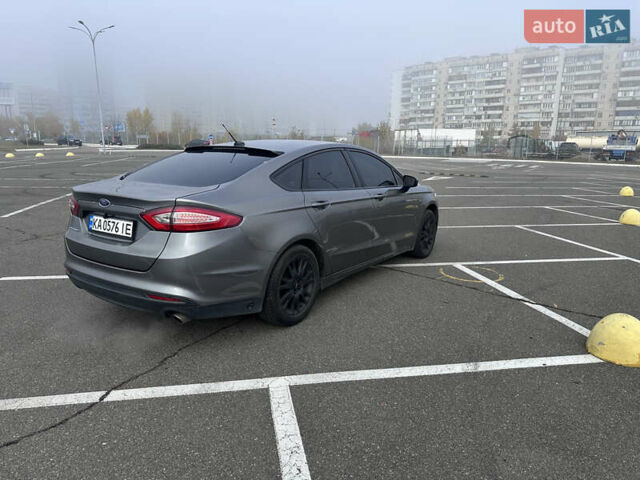 Серый Форд Фьюжн, объемом двигателя 2.5 л и пробегом 247 тыс. км за 9500 $, фото 2 на Automoto.ua