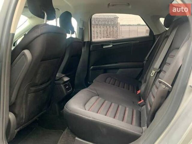 Сірий Форд Фьюжен, об'ємом двигуна 1.6 л та пробігом 138 тис. км за 8500 $, фото 10 на Automoto.ua
