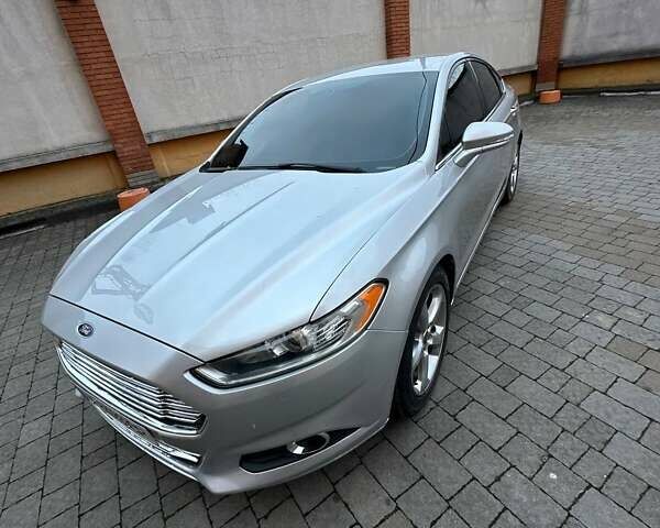 Серый Форд Фьюжн, объемом двигателя 1.6 л и пробегом 255 тыс. км за 8499 $, фото 11 на Automoto.ua