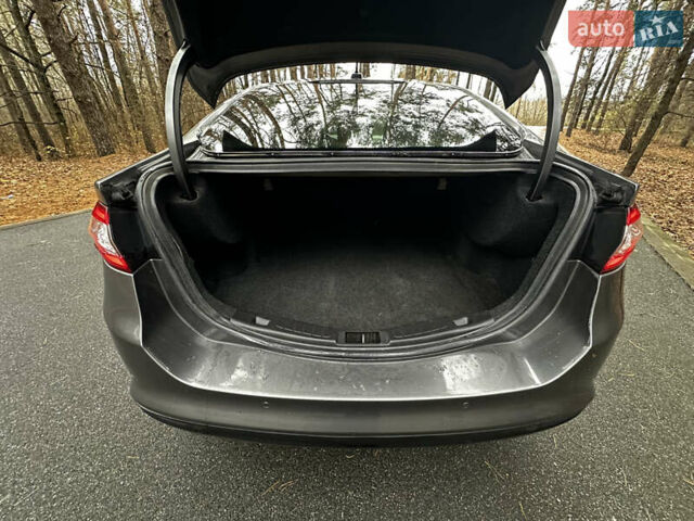 Сірий Форд Фьюжен, об'ємом двигуна 2 л та пробігом 250 тис. км за 7400 $, фото 28 на Automoto.ua