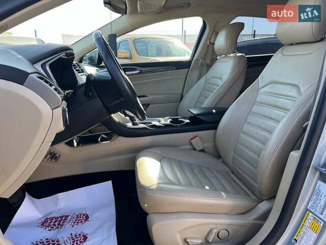 Серый Форд Фьюжн, объемом двигателя 2 л и пробегом 181 тыс. км за 11499 $, фото 17 на Automoto.ua