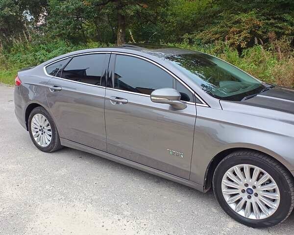 Сірий Форд Фьюжен, об'ємом двигуна 2 л та пробігом 231 тис. км за 10900 $, фото 13 на Automoto.ua