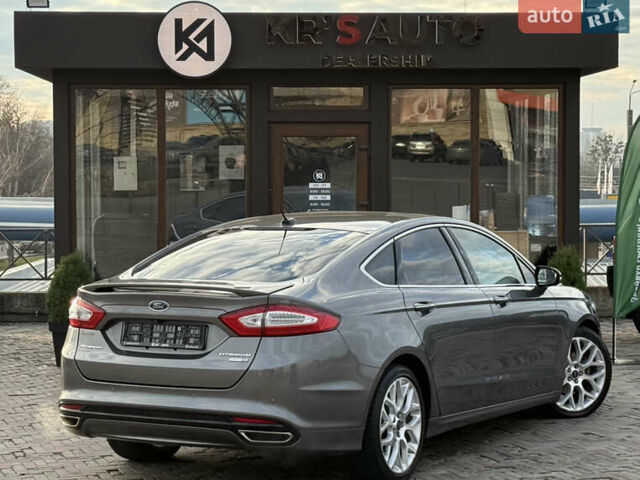 Серый Форд Фьюжн, объемом двигателя 2 л и пробегом 104 тыс. км за 10800 $, фото 6 на Automoto.ua