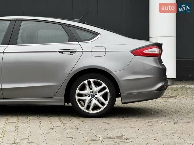 Серый Форд Фьюжн, объемом двигателя 2.5 л и пробегом 197 тыс. км за 7200 $, фото 5 на Automoto.ua