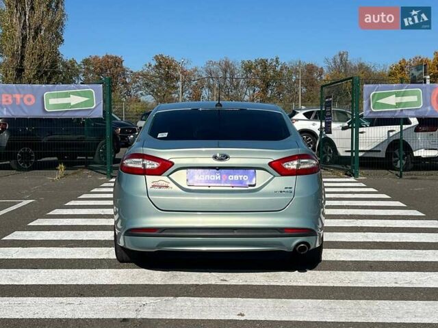 Серый Форд Фьюжн, объемом двигателя 2 л и пробегом 181 тыс. км за 11499 $, фото 5 на Automoto.ua