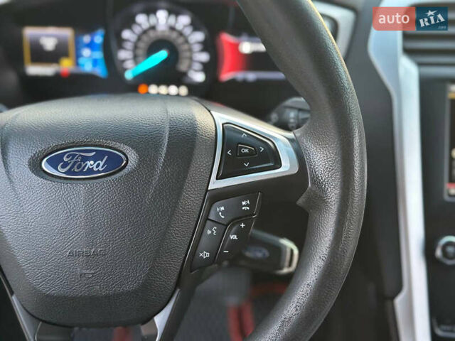 Сірий Форд Фьюжен, об'ємом двигуна 1.5 л та пробігом 250 тис. км за 7600 $, фото 18 на Automoto.ua
