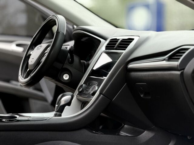 Серый Форд Фьюжн, объемом двигателя 1.5 л и пробегом 200 тыс. км за 7799 $, фото 12 на Automoto.ua