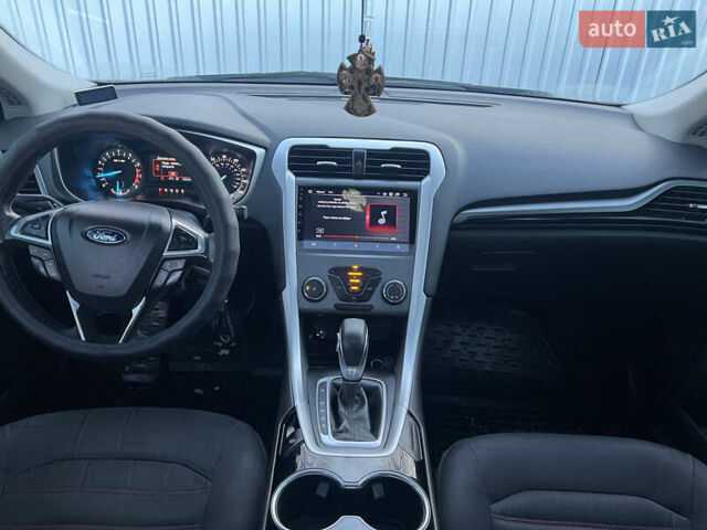 Сірий Форд Фьюжен, об'ємом двигуна 2.49 л та пробігом 211 тис. км за 9200 $, фото 1 на Automoto.ua