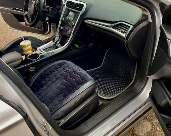 Сірий Форд Фьюжен, об'ємом двигуна 2.49 л та пробігом 225 тис. км за 8600 $, фото 2 на Automoto.ua