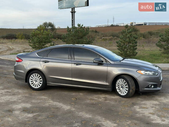 Сірий Форд Фьюжен, об'ємом двигуна 2 л та пробігом 244 тис. км за 10200 $, фото 3 на Automoto.ua