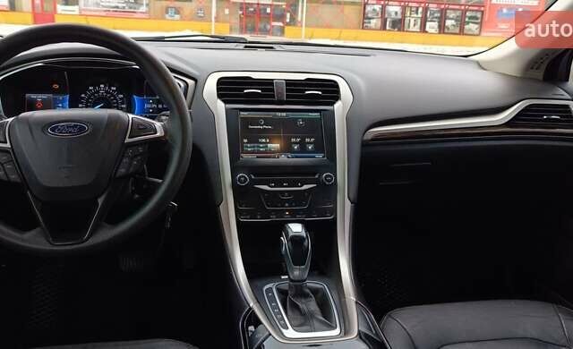 Сірий Форд Фьюжен, об'ємом двигуна 1.5 л та пробігом 242 тис. км за 8000 $, фото 1 на Automoto.ua