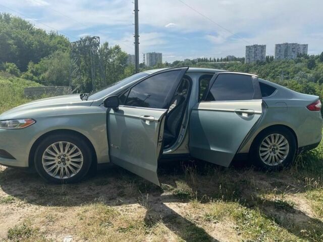 Сірий Форд Фьюжен, об'ємом двигуна 2 л та пробігом 218 тис. км за 4200 $, фото 6 на Automoto.ua