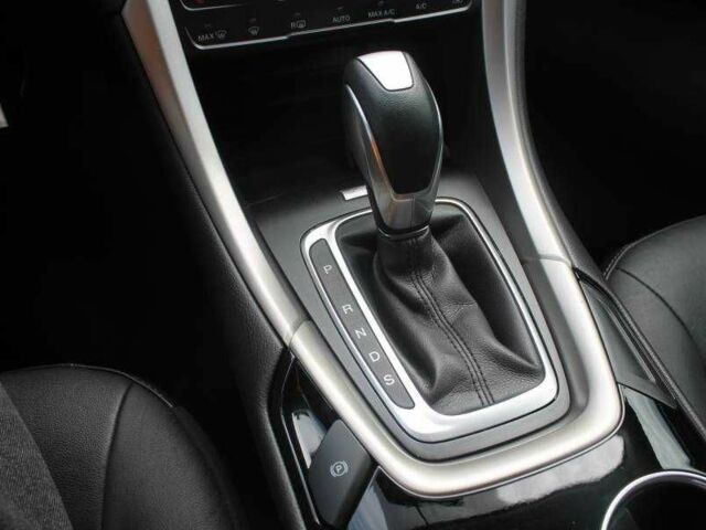 Сірий Форд Фьюжен, об'ємом двигуна 2 л та пробігом 120 тис. км за 10300 $, фото 2 на Automoto.ua