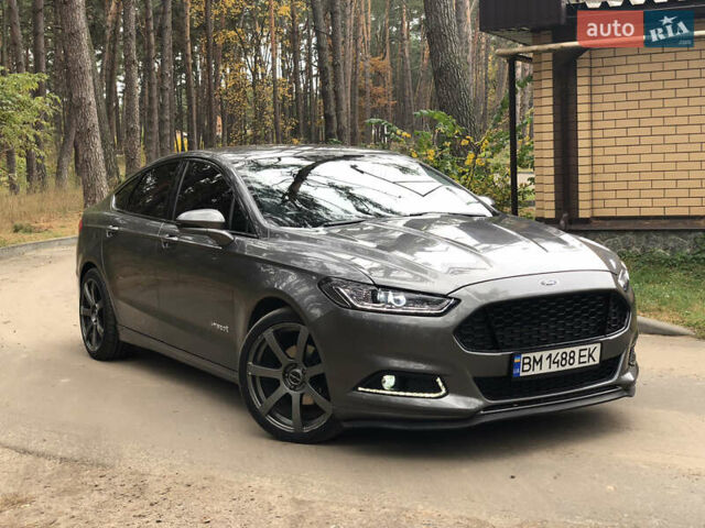 Сірий Форд Фьюжен, об'ємом двигуна 2 л та пробігом 220 тис. км за 12700 $, фото 1 на Automoto.ua