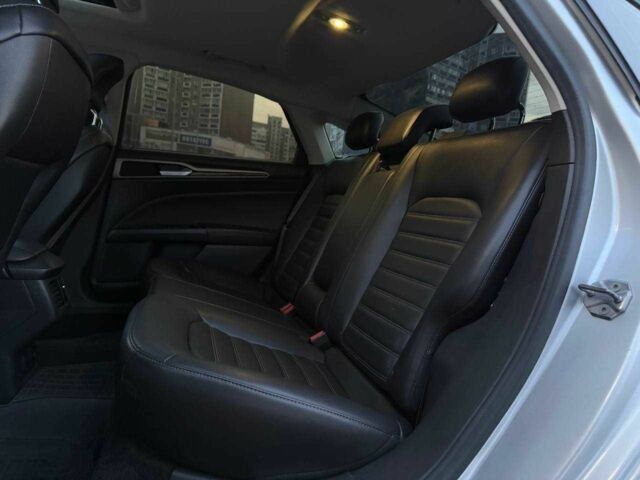 Сірий Форд Фьюжен, об'ємом двигуна 0 л та пробігом 223 тис. км за 9990 $, фото 9 на Automoto.ua