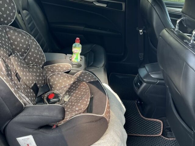 Сірий Форд Фьюжен, об'ємом двигуна 1.6 л та пробігом 200 тис. км за 7700 $, фото 10 на Automoto.ua